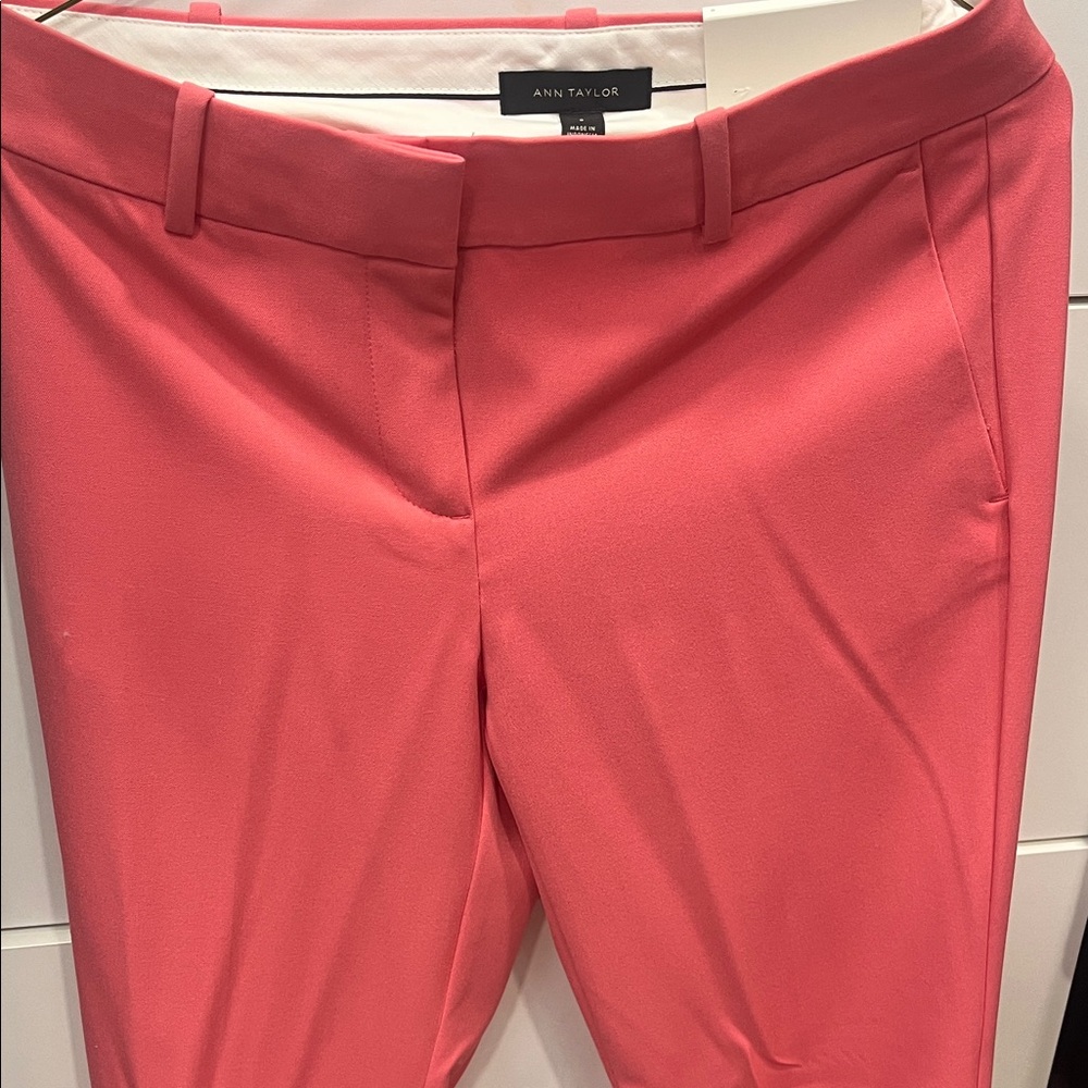 Ann Taylor Coral Cropped Pants